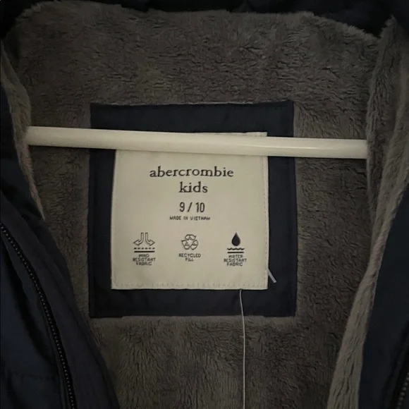a&f performance puffer Navy jacket kids - Picture 3 of 5